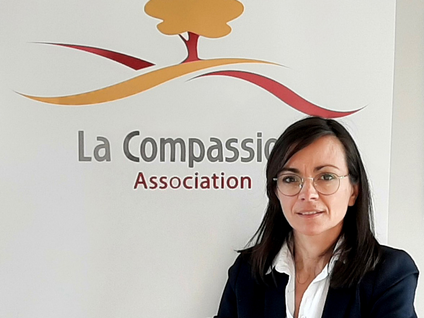 Avant de devenir Directrice générale de La Compassion début 2020, Muriel Blouin a dirigé l’EHPAD de Domfront, créé le service de soins infirmiers à domicile (SSIAD) puis pris en charge le développement et les ressources humaines de l’association.