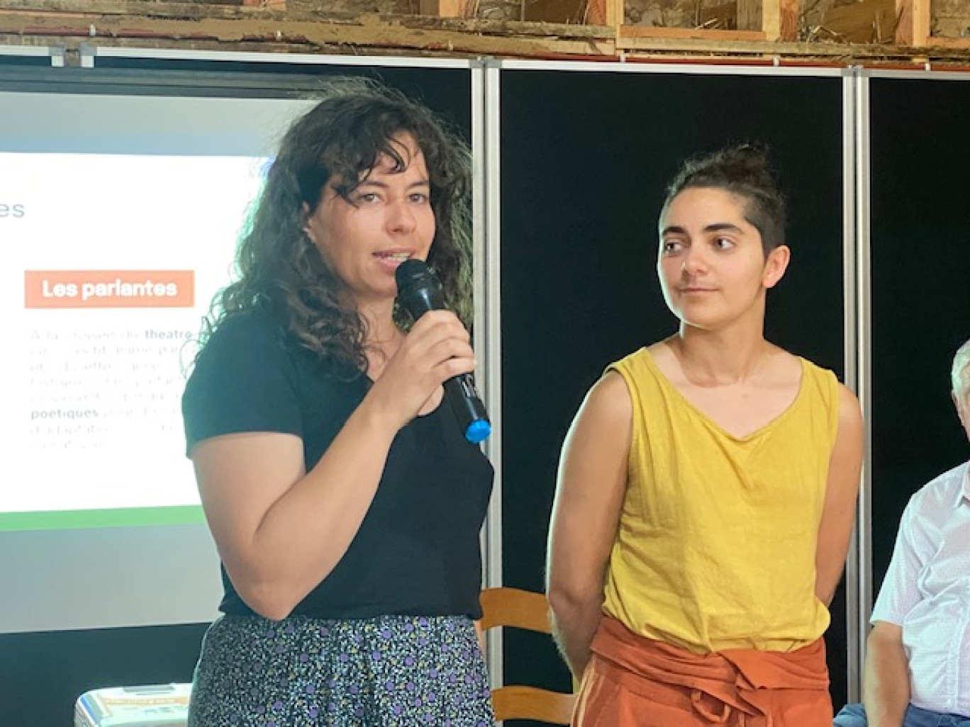  Coline Lafontaine, Juliette Meulle, du trio Les Parlantes qui interviendra lors de cet événement.