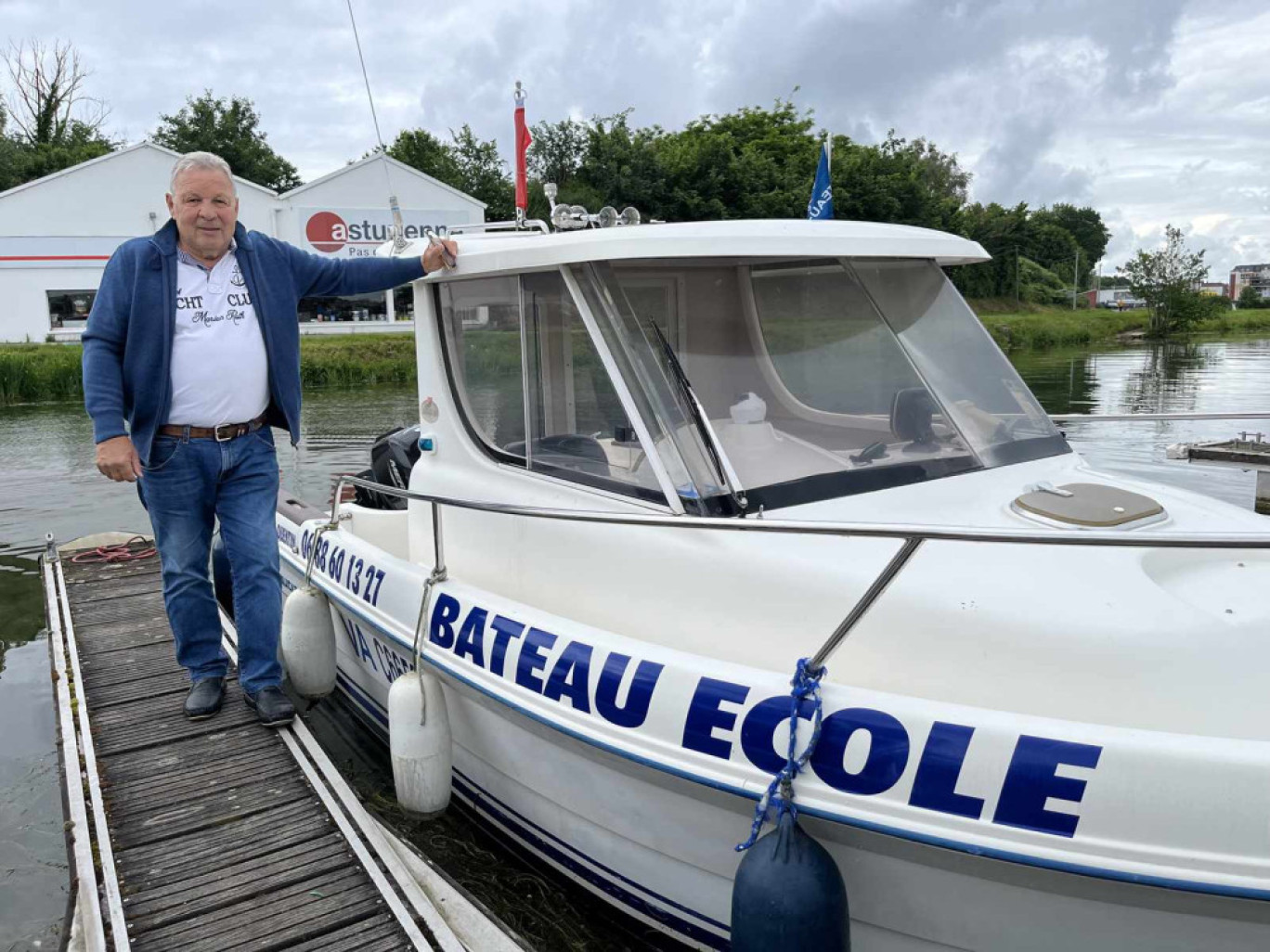 Christian Mathieu propose aux Saint-Quentinois de passer le permis bateau depuis 2003.