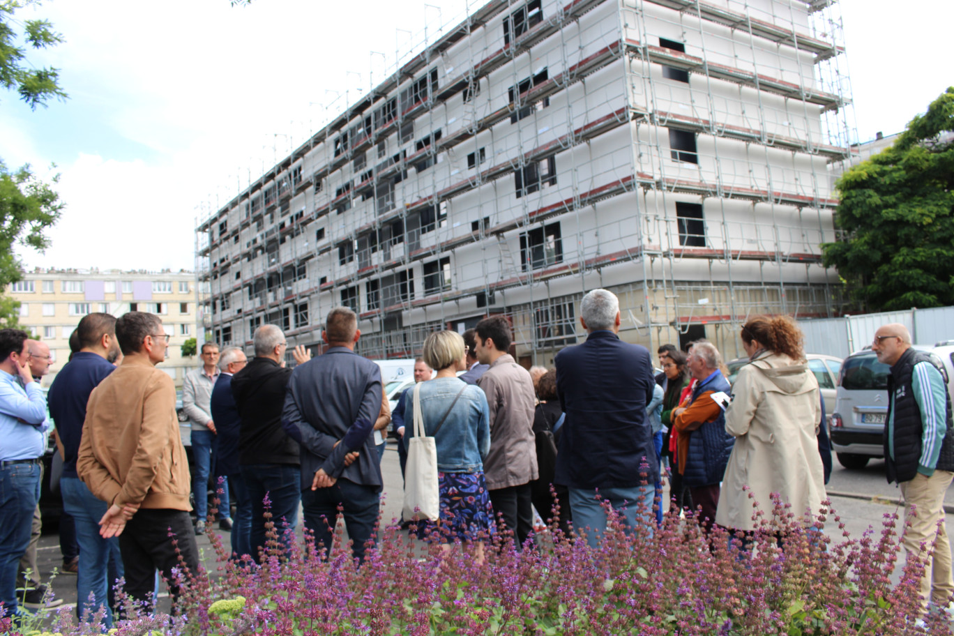 Parcours itinérant au cœur du quartier Saint Lucien pour explications des travaux en cours. (c)Clésence