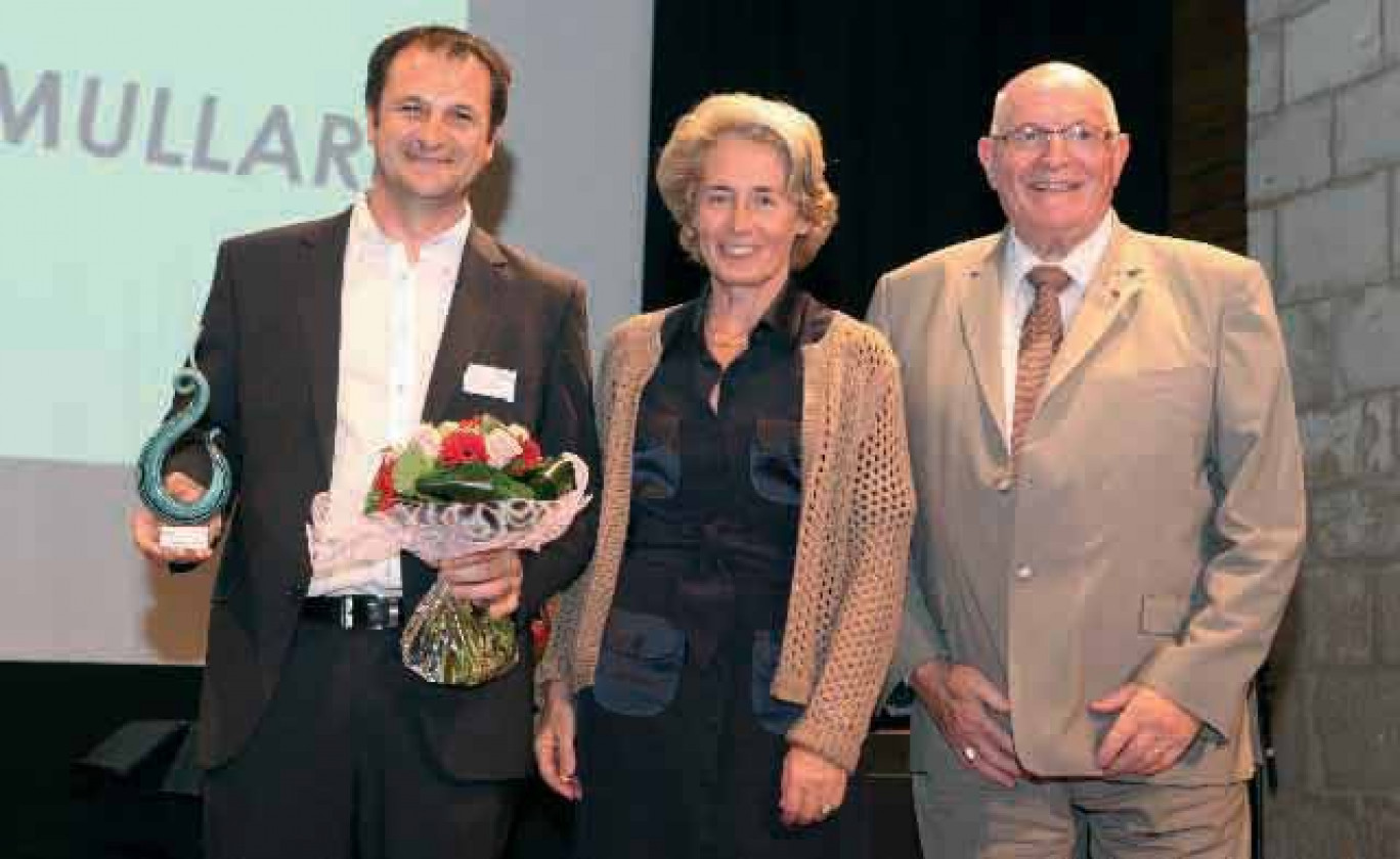 Emmanuel Mullard, créateur de Dim Expert, oscar de la 1000e remis par Caroline Cayeux, sénateur-maire de Beauvais et Jacky Lebrun, président de la CCIR