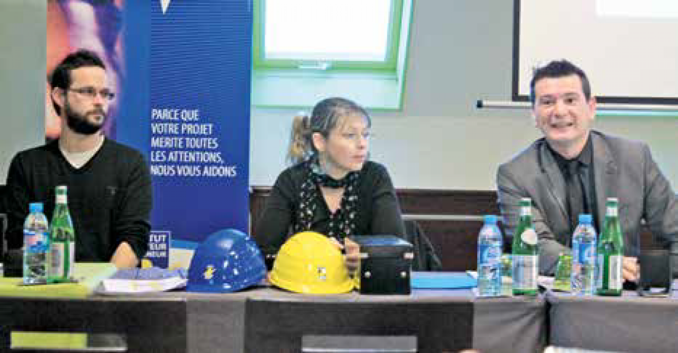 (de g. à d.) Vincent Fauré, futur chef d’entreprise, Virginie Legras, correspondante ICRE de lOise et Carlos Martins, directeur ICRE Picardie.