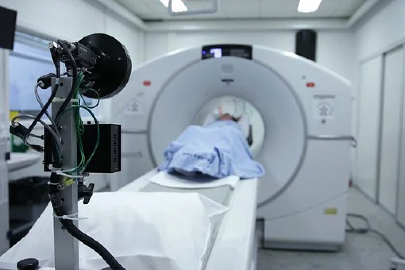 La polyclinique Saint Côme acquiert une nouvelle machine anti-cancer