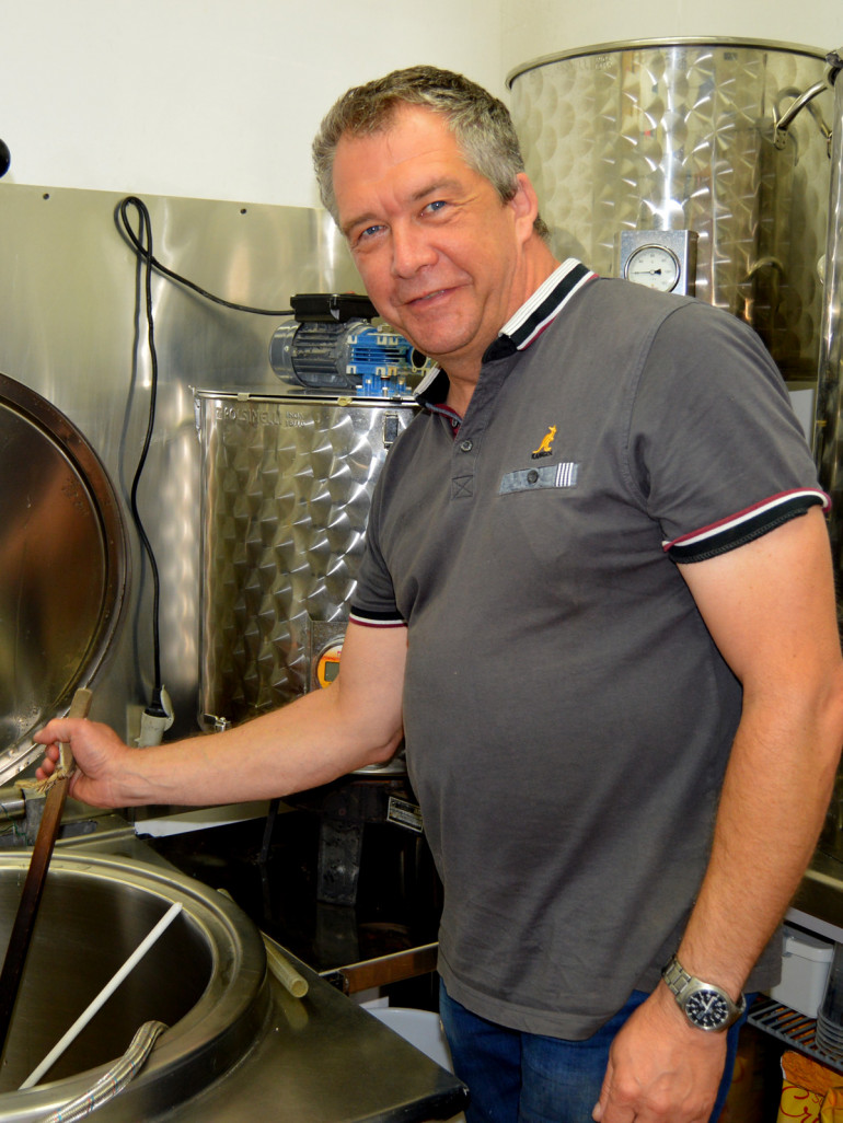 Rémy Juquel envisage de consacrer désormais tout son temps à sa passion pour le brassage de la bière.